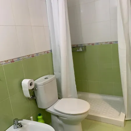 2 Bedrooms 5 People Apartment